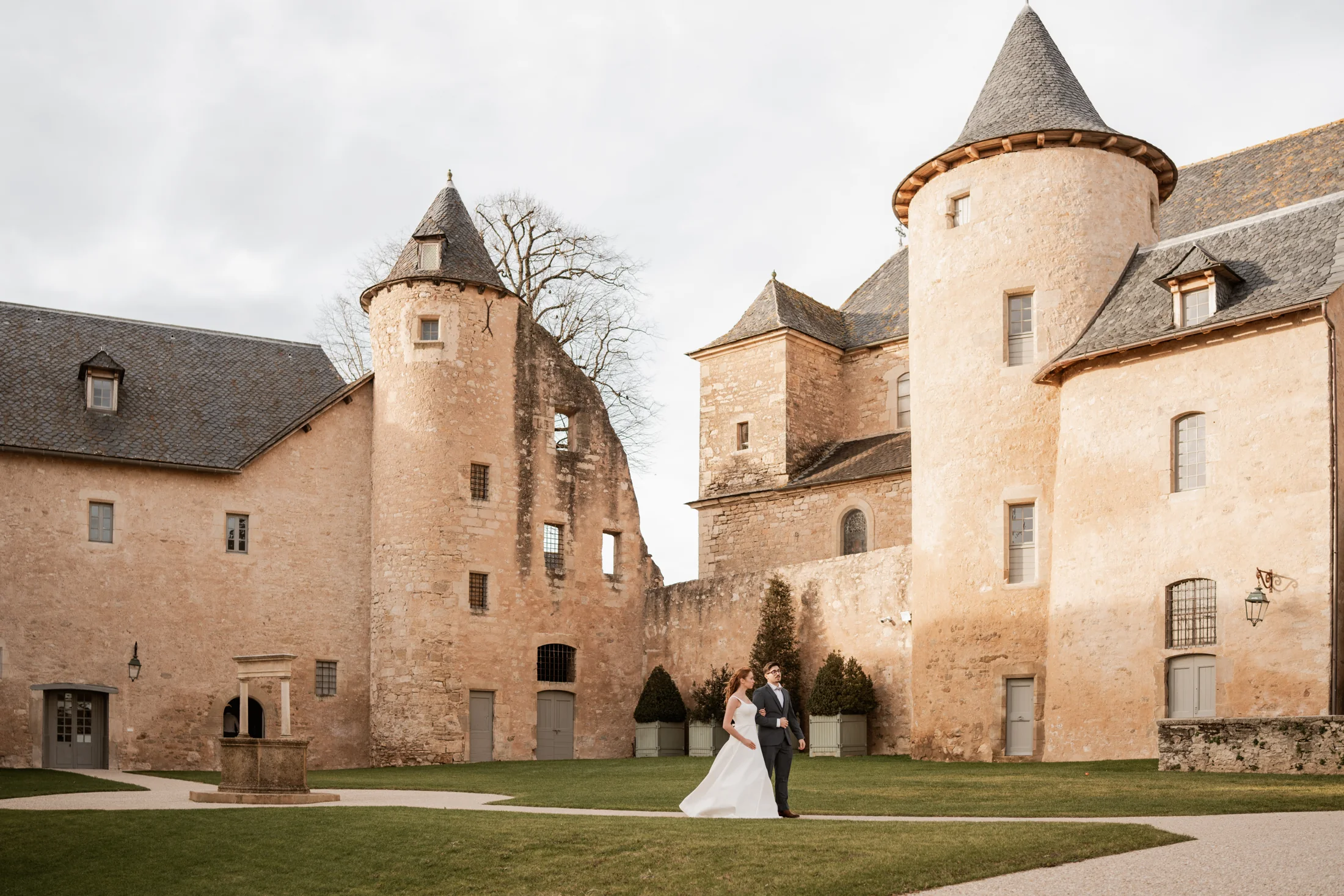 The golden façade of Château de Bournazel